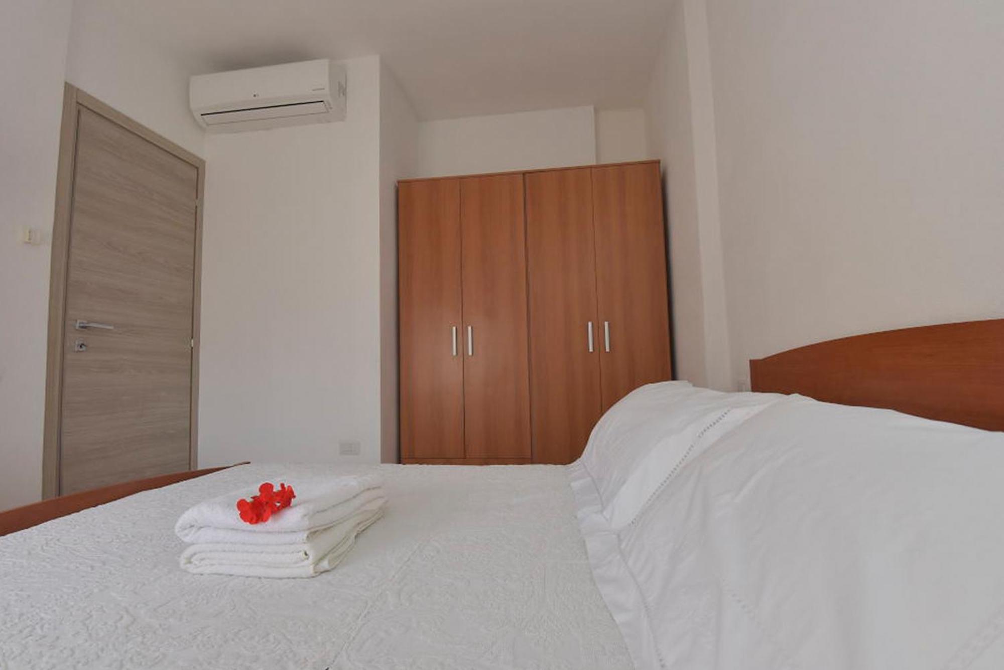 Villa Isola Bella - Costa Verde Mogoro ภายนอก รูปภาพ